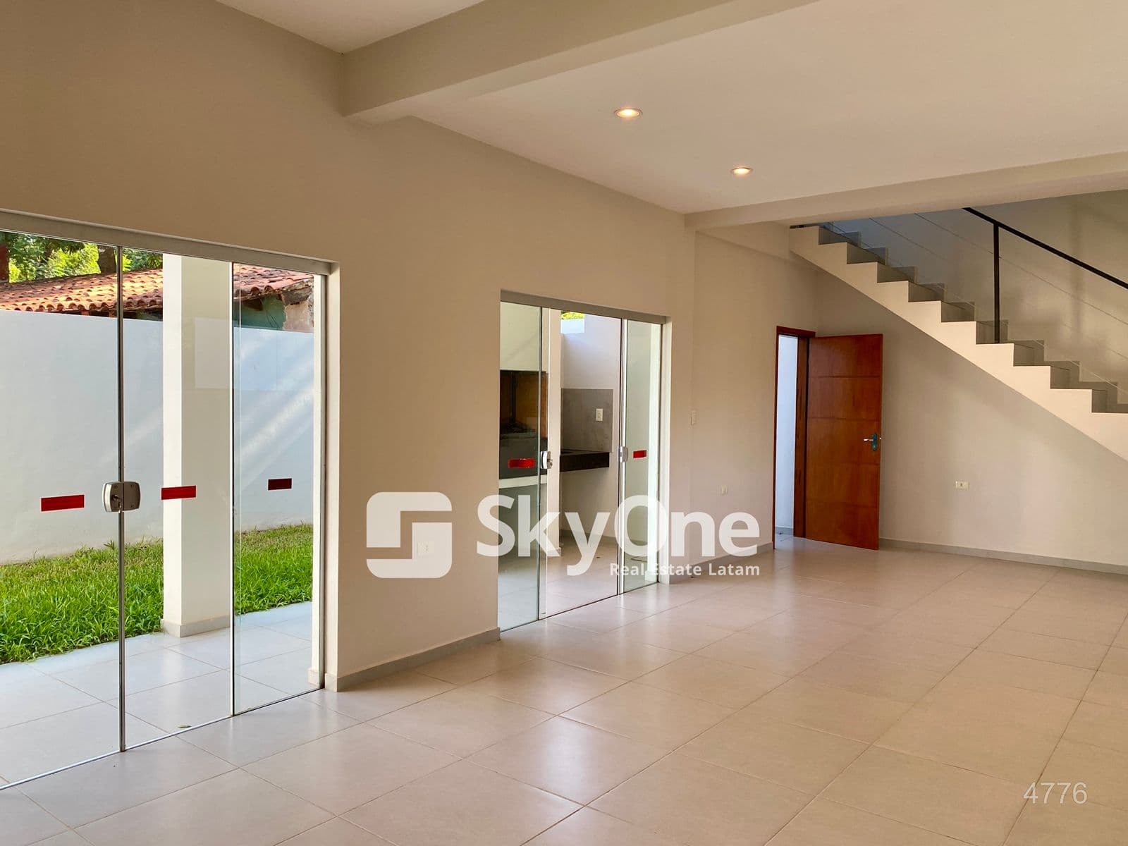 Duplex a estrenar en Luque estilo minimalista, foto 3