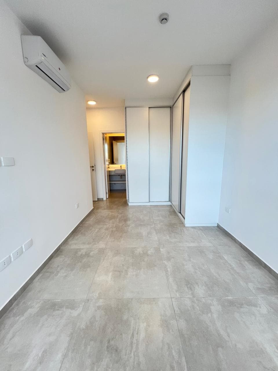 Departamento de 2 dormitorios en Villa Morra — foto 4