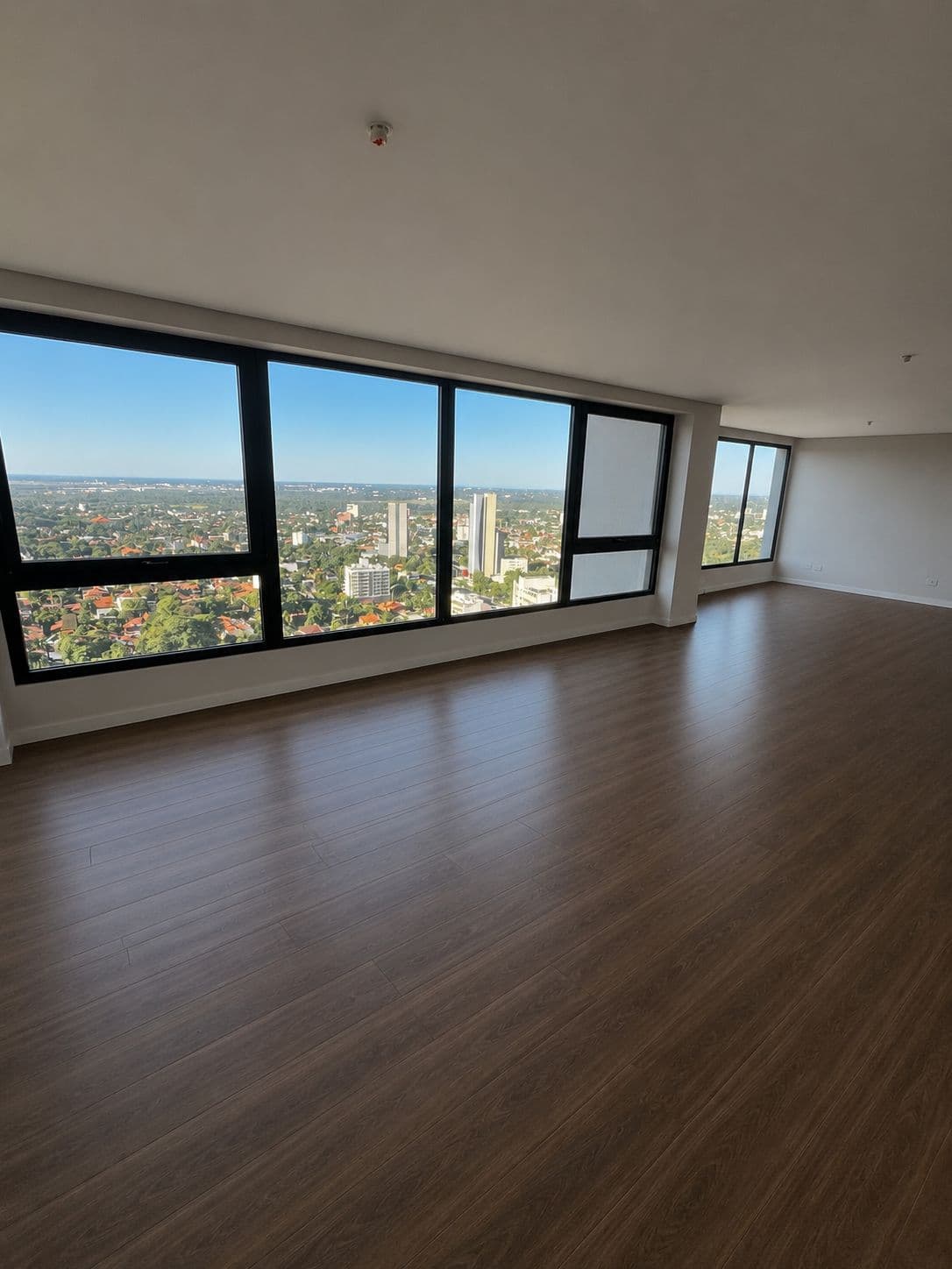 En Venta | Exclusivo Penthouse sobre Av. Molas López