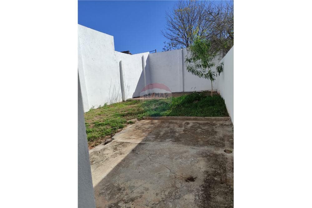 Casa - Alquiler - Lambaré, Paraguay — foto 5