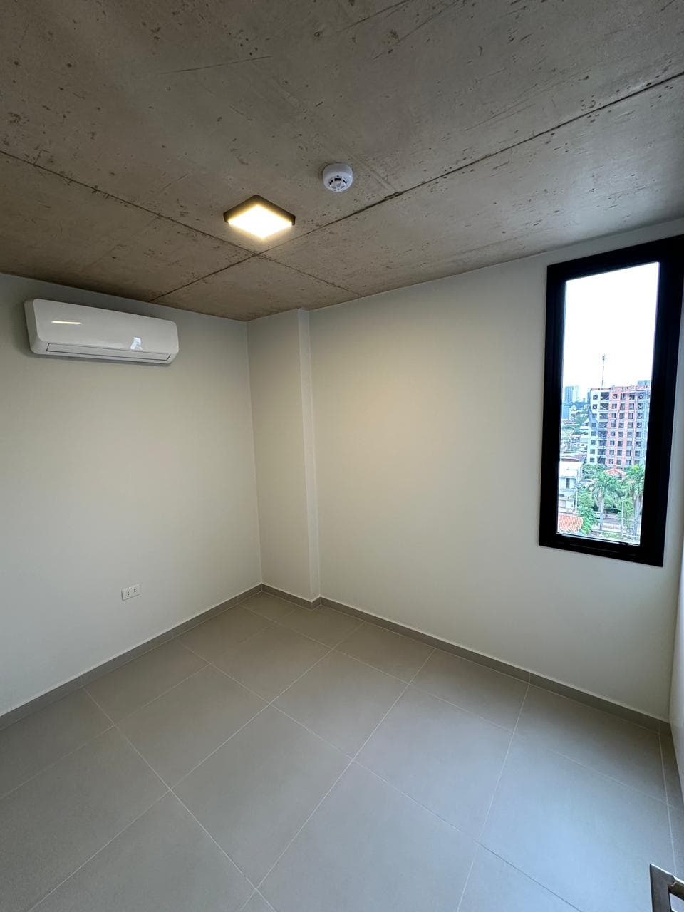 Departamento de 2 habitaciones en Luque, foto 2