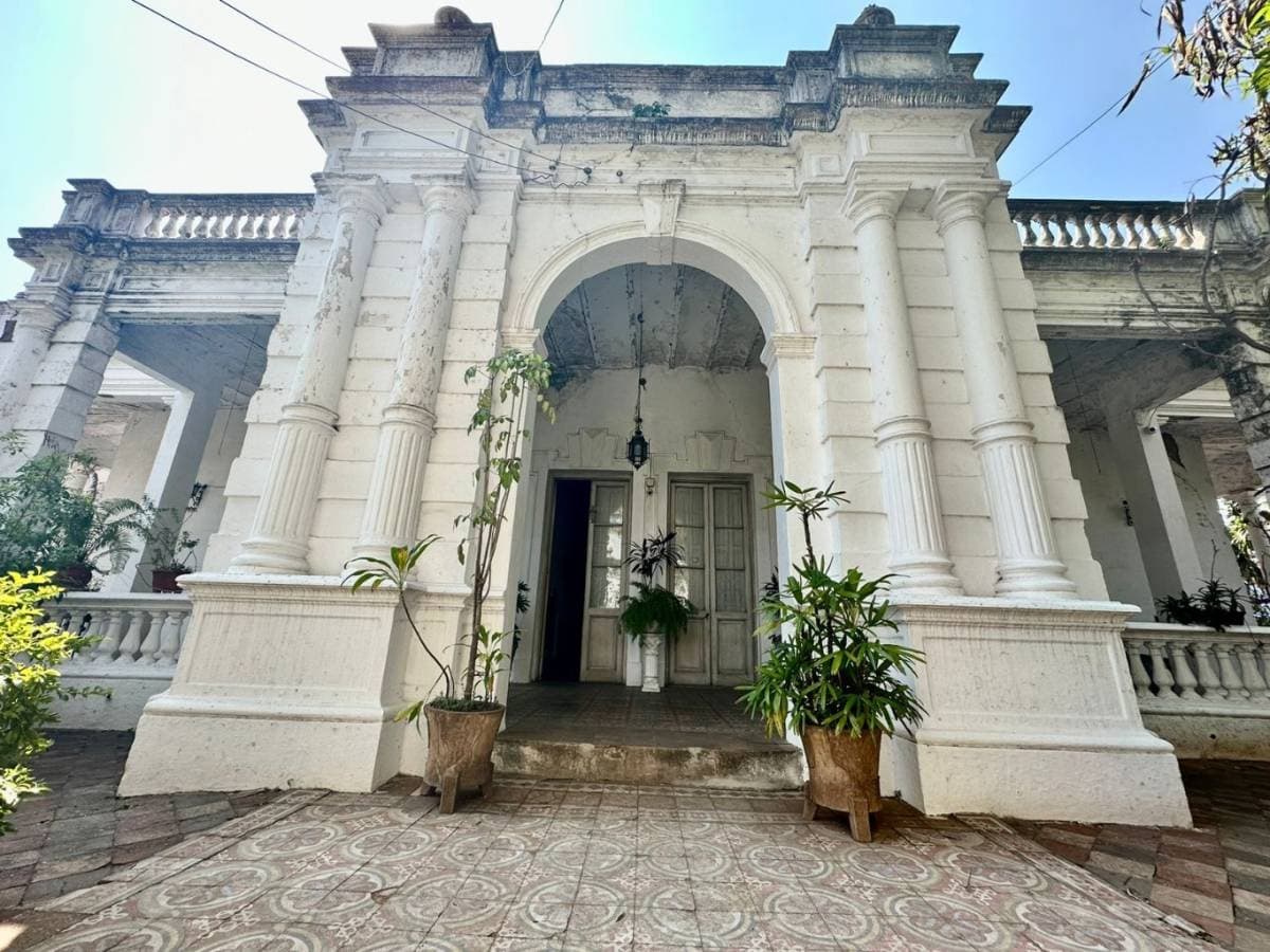 En venta importante residencia declarada patrimonio histórico cultural