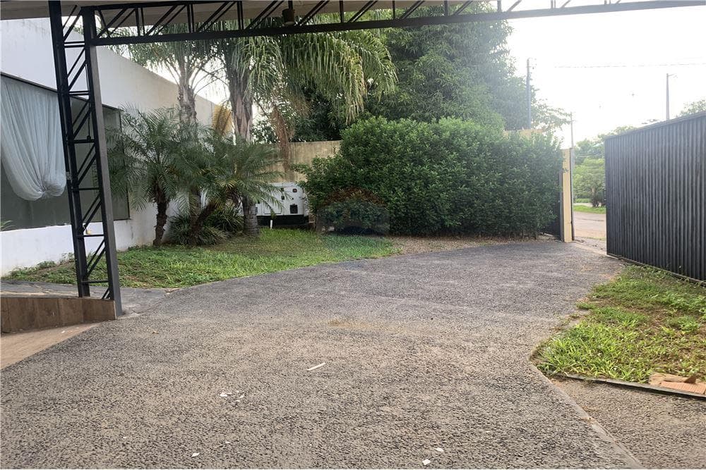 Salon comercial - alquiler Luque paraguay — foto 2