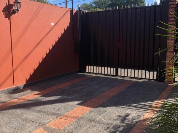 Casa en venta en Mariano Roque Alonso, foto 5