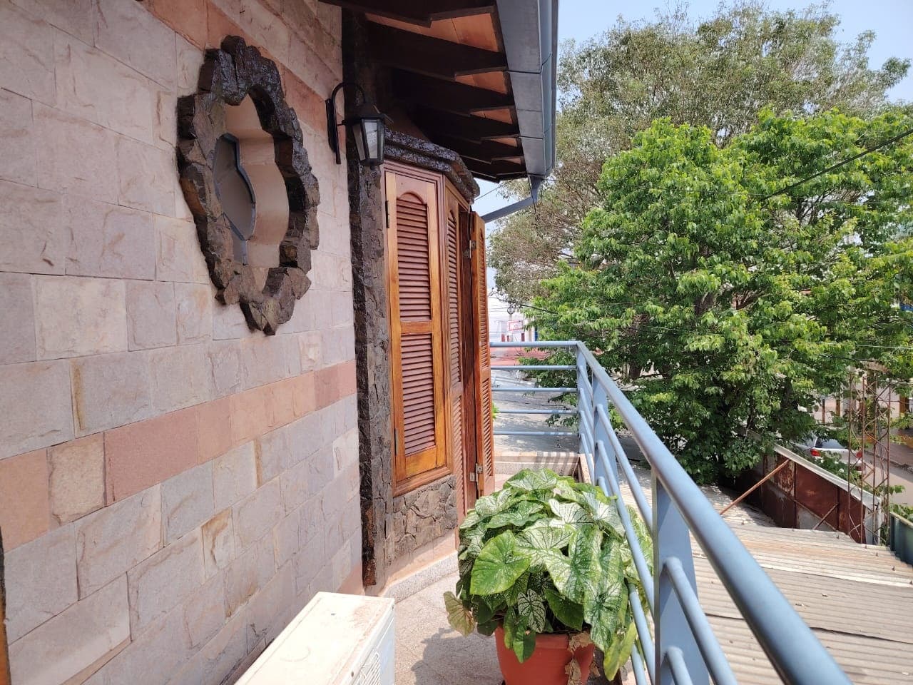 En Venta Casa Con Salón Comercial Y Departamentos Zona Capiatá Ruta 1, foto 5