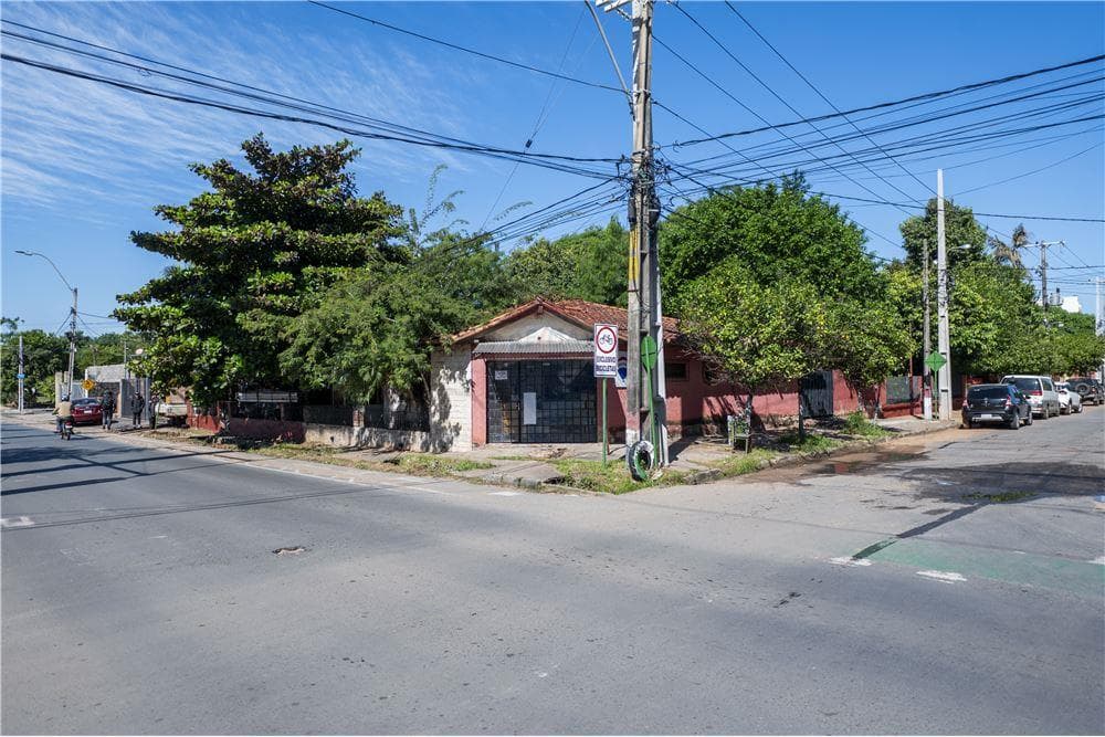 Venta Terreno en Esquina s/ 1° Presidente y Eloy Paez