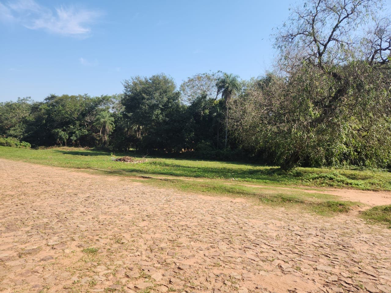 Terreno en la ciudad de Altos, foto 2