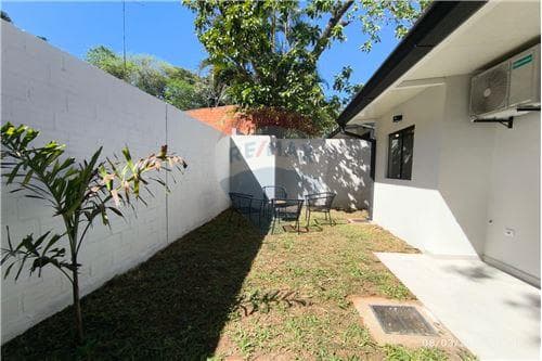 Casa-Venta-PY Central Luque Cañada Garay, foto 5