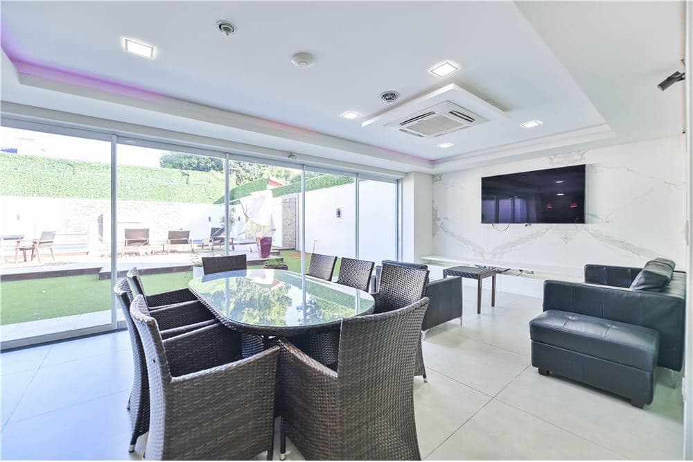 hermosa Residencia amoblada en Los Laureles — foto 5