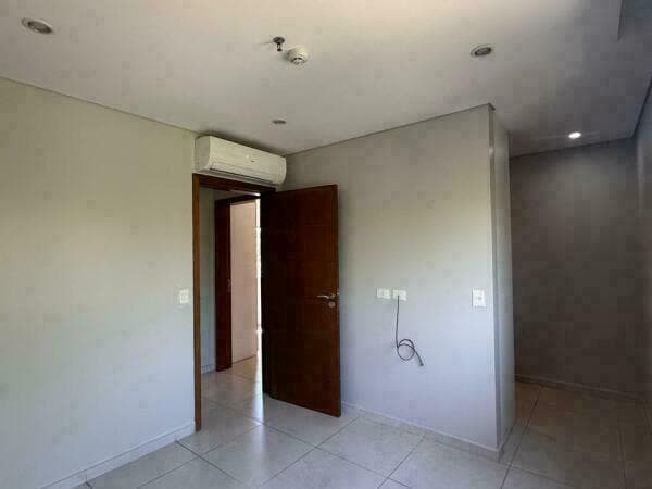 En venta departamento de 2 dormitorios c/ 2 cocheras - mburucuya, foto 3