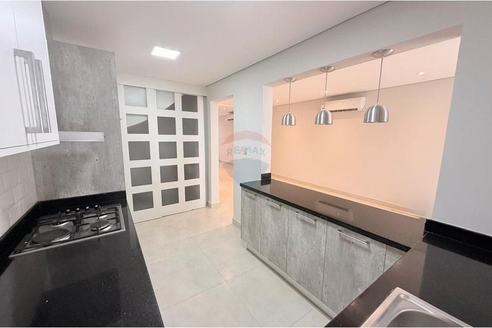 Amplio duplex en alquiler lambare 3 dormitorios, foto 5
