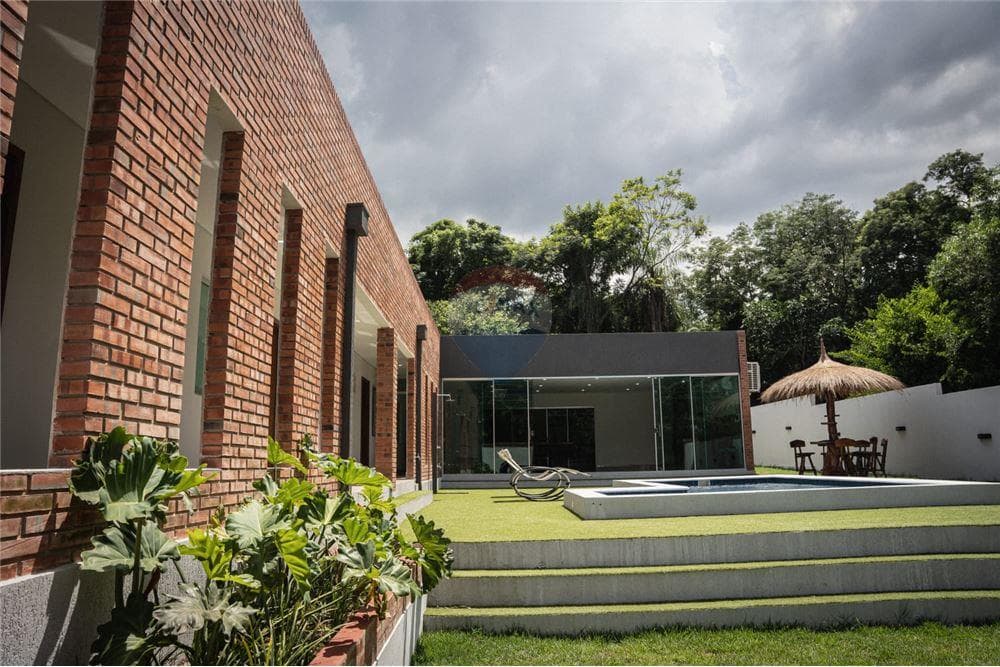 Casa - Alquiler - San Bernardino, Paraguay, foto 5