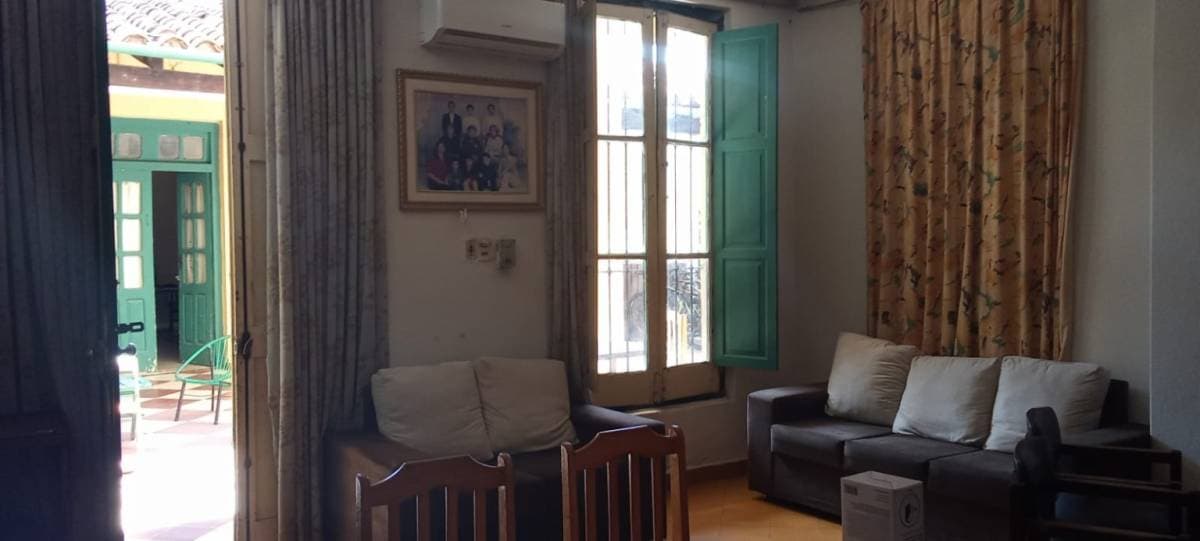 en Venta Barrio San Roque de Asunción amplio Terreno con Casa Colonial, foto 3