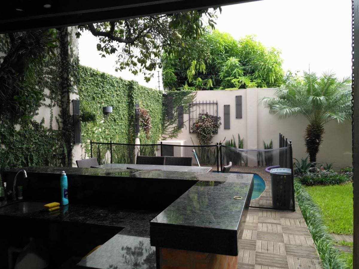 Casa en barrio mburucuya, foto 2