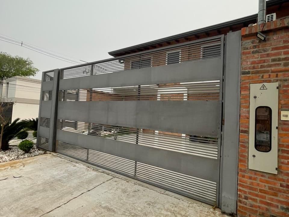 Duplex en esquina en barrio mbachio Lambaré — foto 3