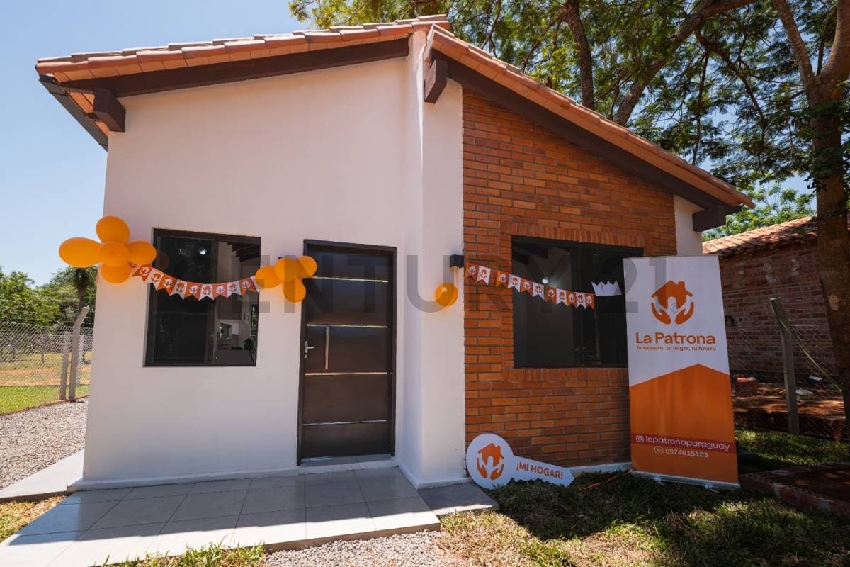 de Casa en Luque, Central, foto 1