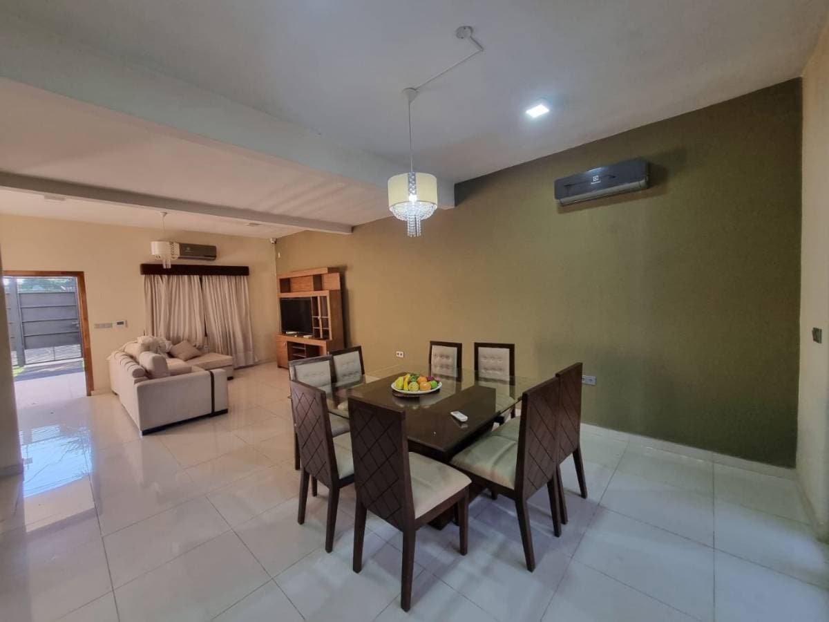 Casa Amoblada de dos pisos, con 4 habitaciones — foto 3