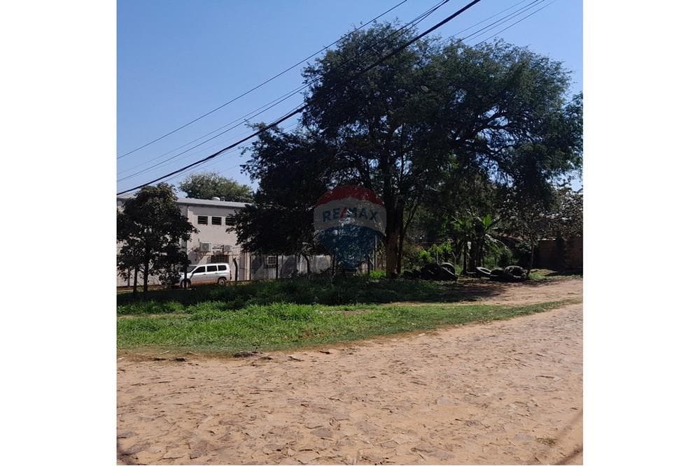 Terreno en Mariano Roque Alonso en esquina, foto 5