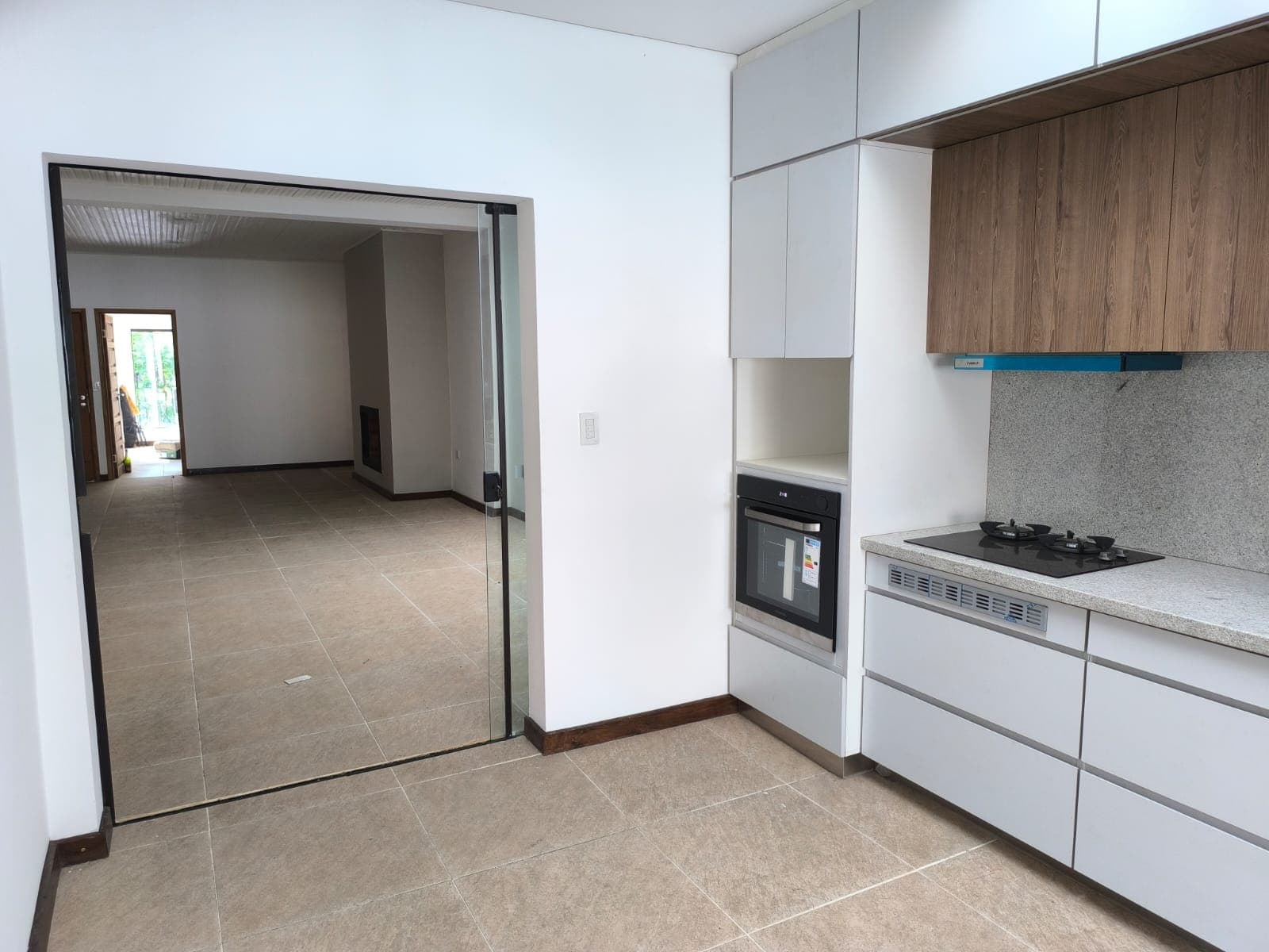 Hermosa residencia bo. Mcal. Estigarribia, foto 2