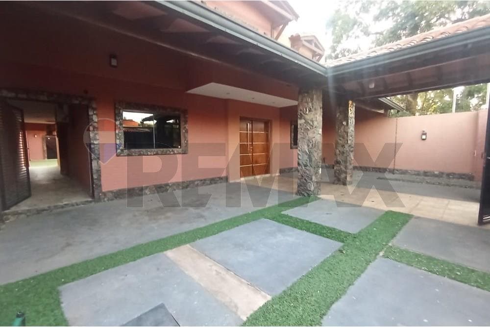 De casa con piscina Lambaré panambi vera, foto 2