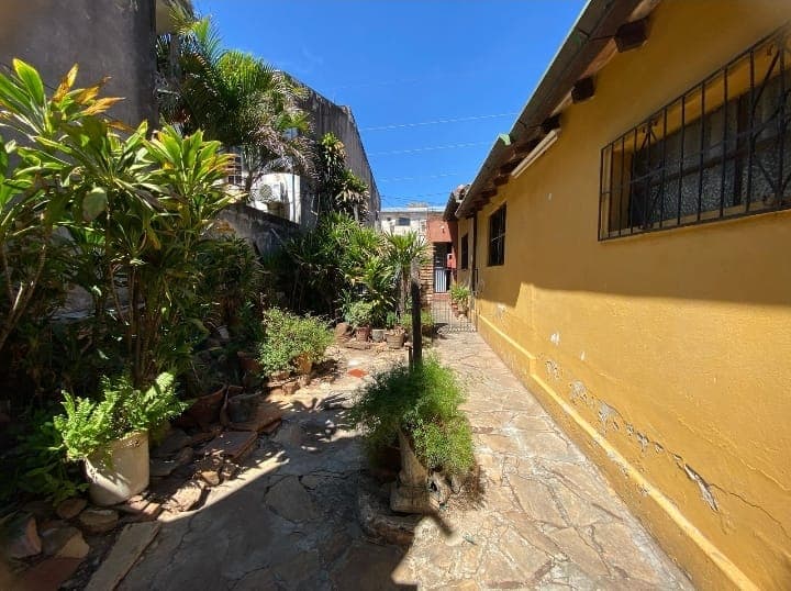 Amplia propiedad de 730 m2 en Ycuá Satí, Eje corporativo Asunción, foto 3