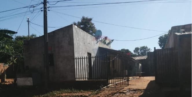 Vendo casa a refaccionar en capiata límite Ñemby