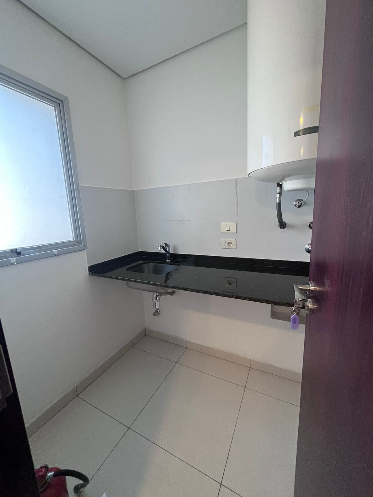 Amplio departamento zona la galería Villa Morra- Carmelitas, foto 4