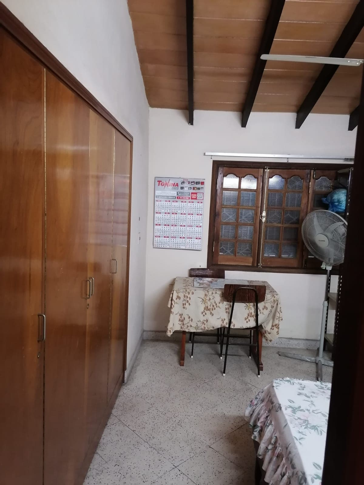 Casa De 2 Plantas En Petirossi Excelente Ubicación — foto 5