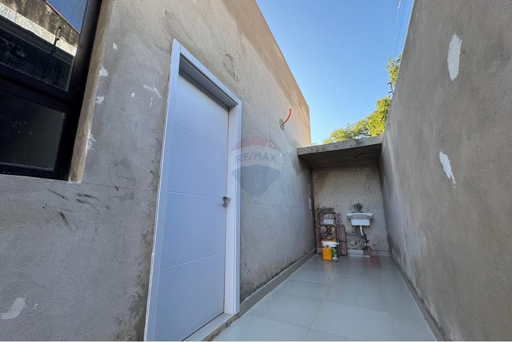 Amplia casa en Lambaré — foto 2