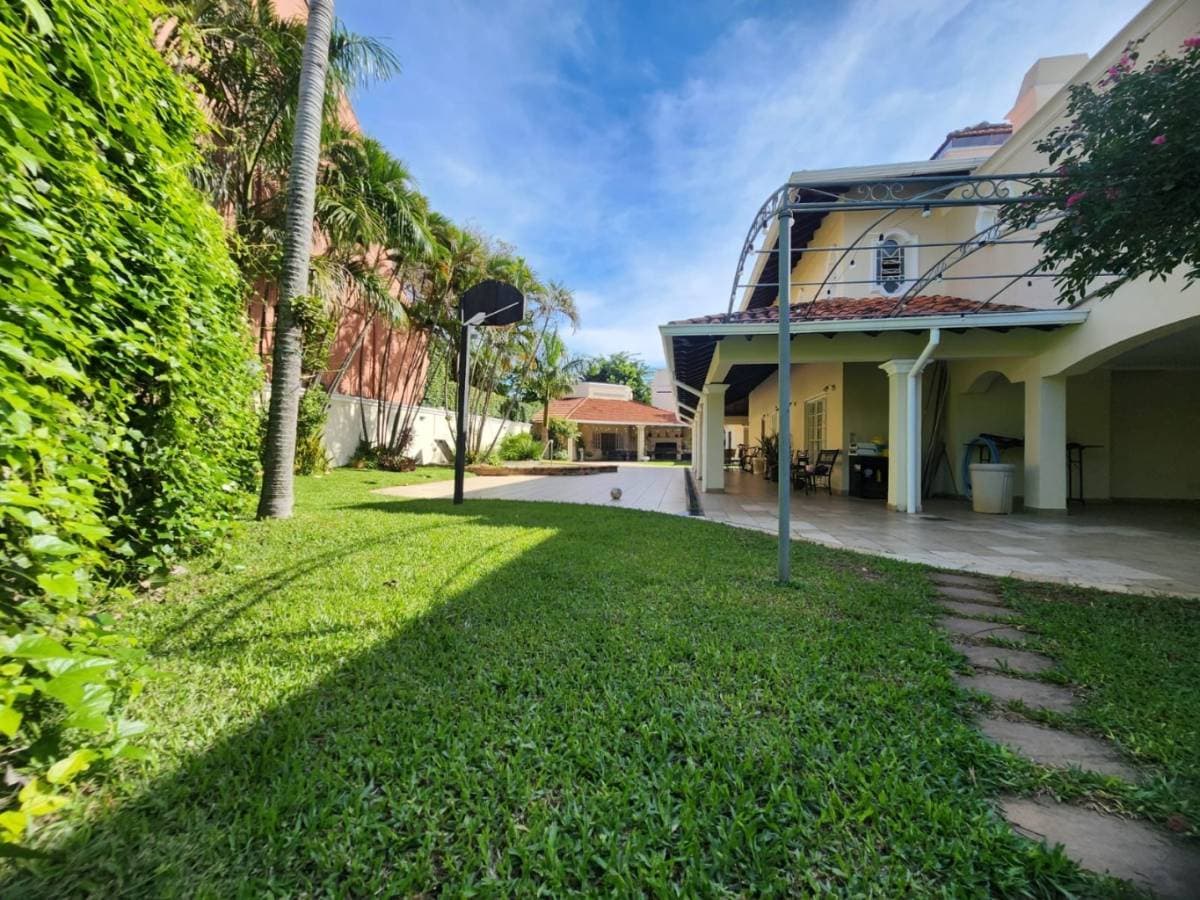 Amplia casa en Carmelitas, foto 4
