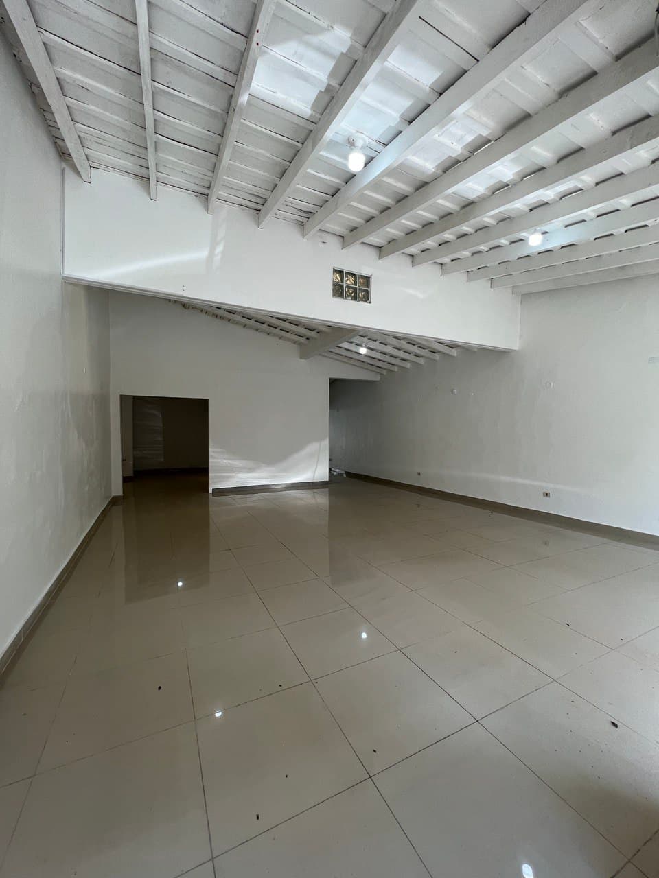 Local comercial en alquiler - bo. Las Mercedes, foto 3