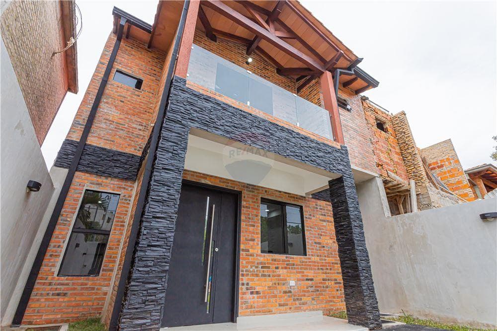 En venta amplio duplex a estrenar en San Lorenzo