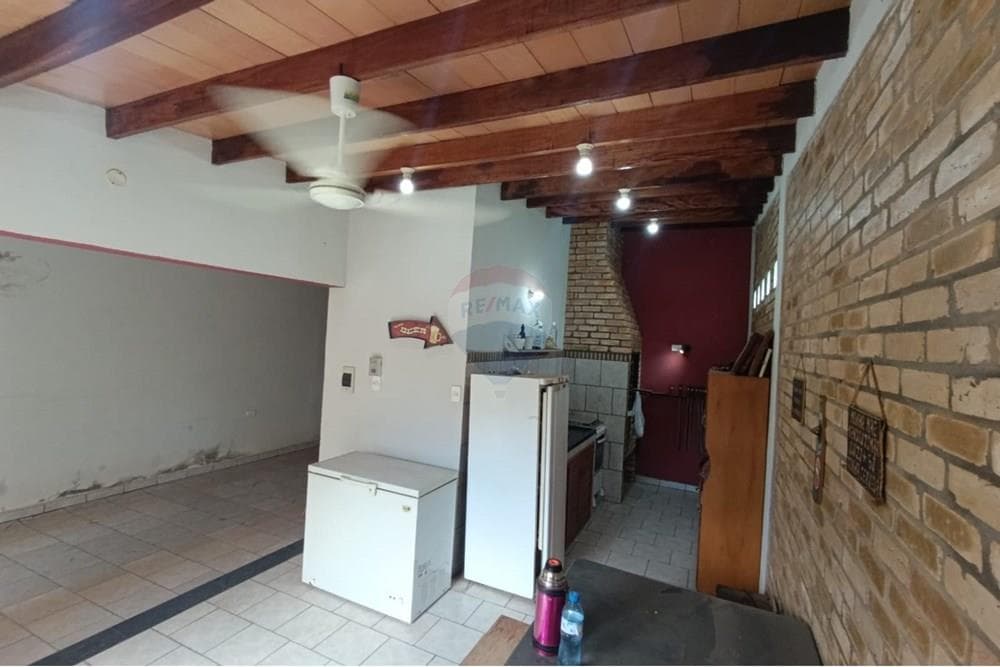 Casa Moderna Amoblada en Limpio: Piscina y Jardín Negociable — foto 4