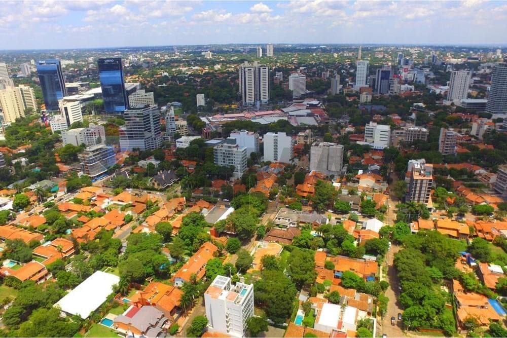 Vendo terreno ideal para desarrollo en Las Lomas Carmelitas