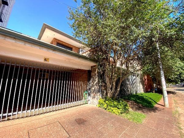 Residencia en esquina en barrio las Carmelitas, foto 2