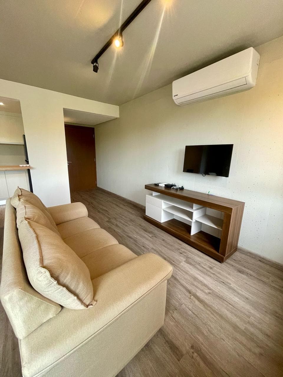 En alquiler – departamento de 2 dormitorios amoblado en barrio Trinidad — foto 3