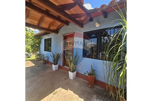 Vendo casa en capiata