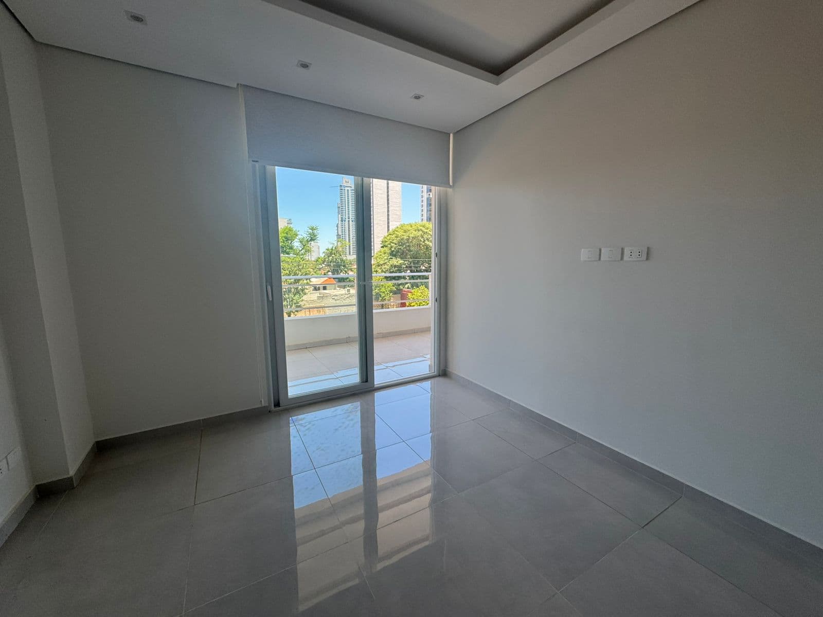 EN ALQUILER – Amplio Departamento | Las Lomas, foto 4