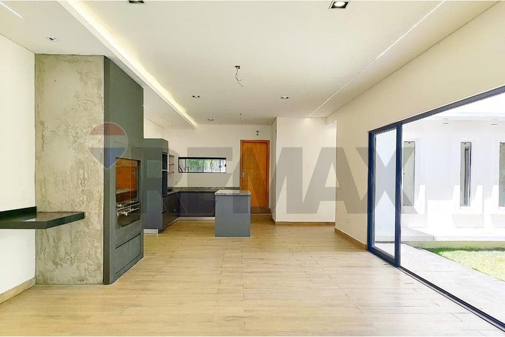 Casa de Verano - Venta - San Bernardino, Paraguay, No te quedes con las ganas!, foto 3