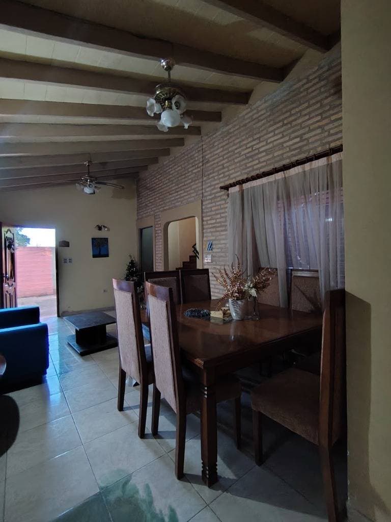 Casa de 5 dormitorios - barrio maramburé Luque, foto 5