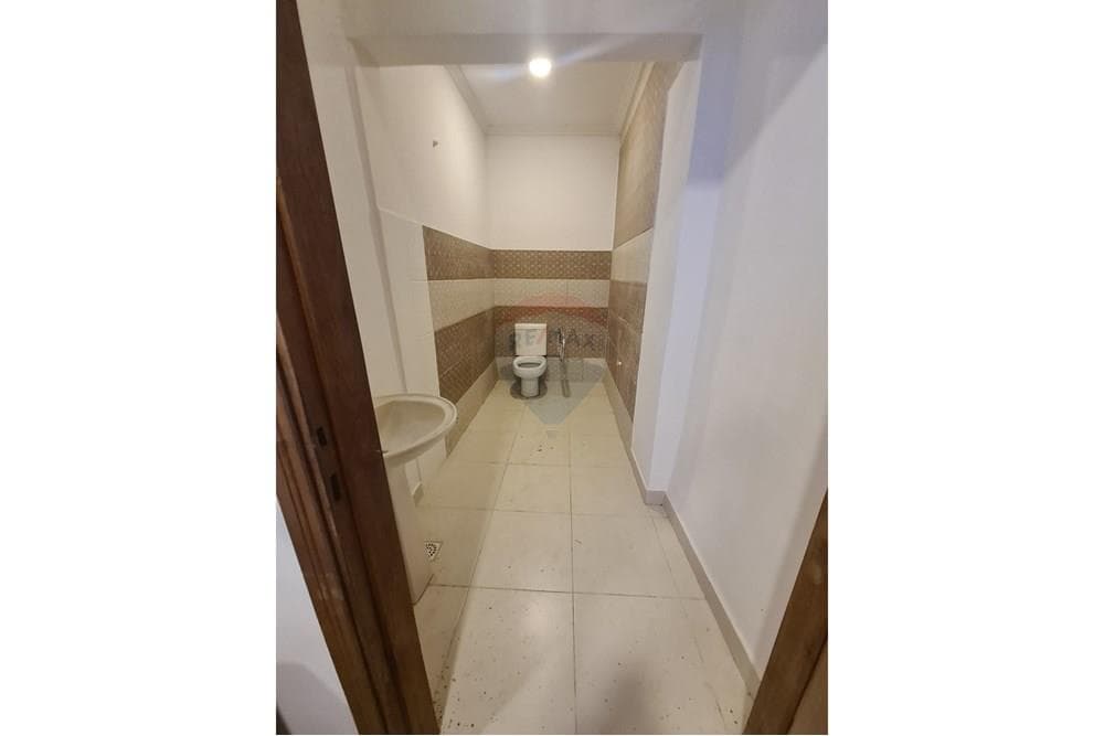 Local comercial moderno — foto 5