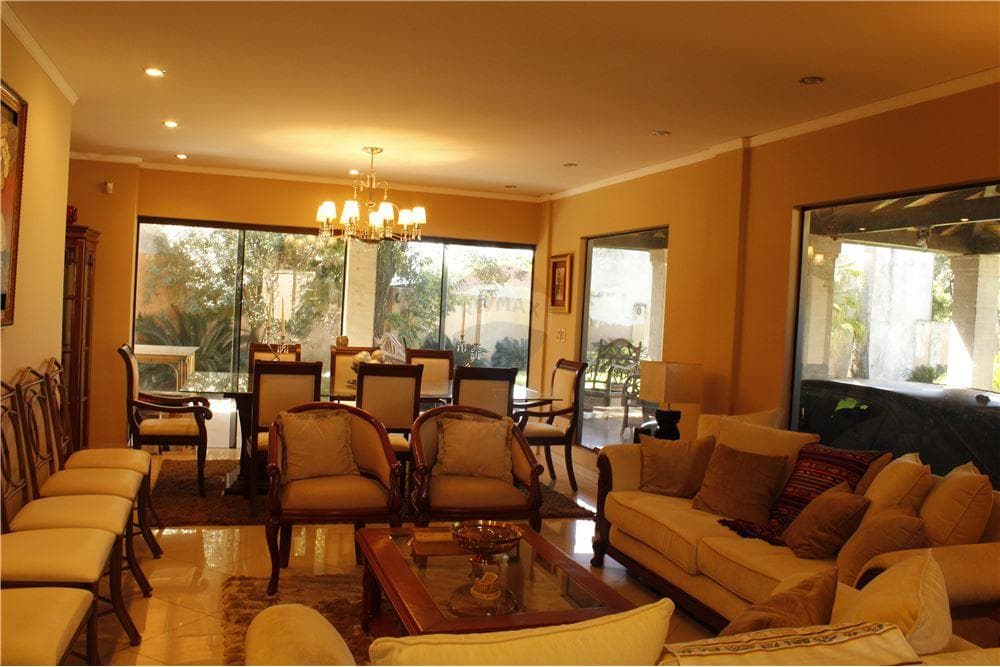 En Venta Hermosa Casa en Fdo.de la Mora zona Norte