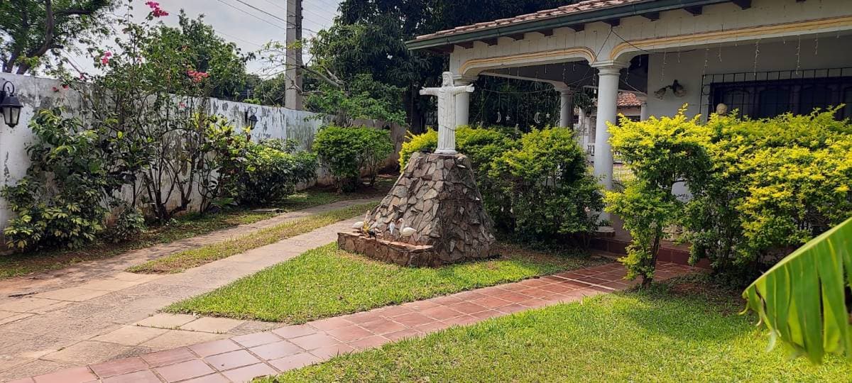 Casa en Venta 4 dormitorios - Luque, Central, foto 5