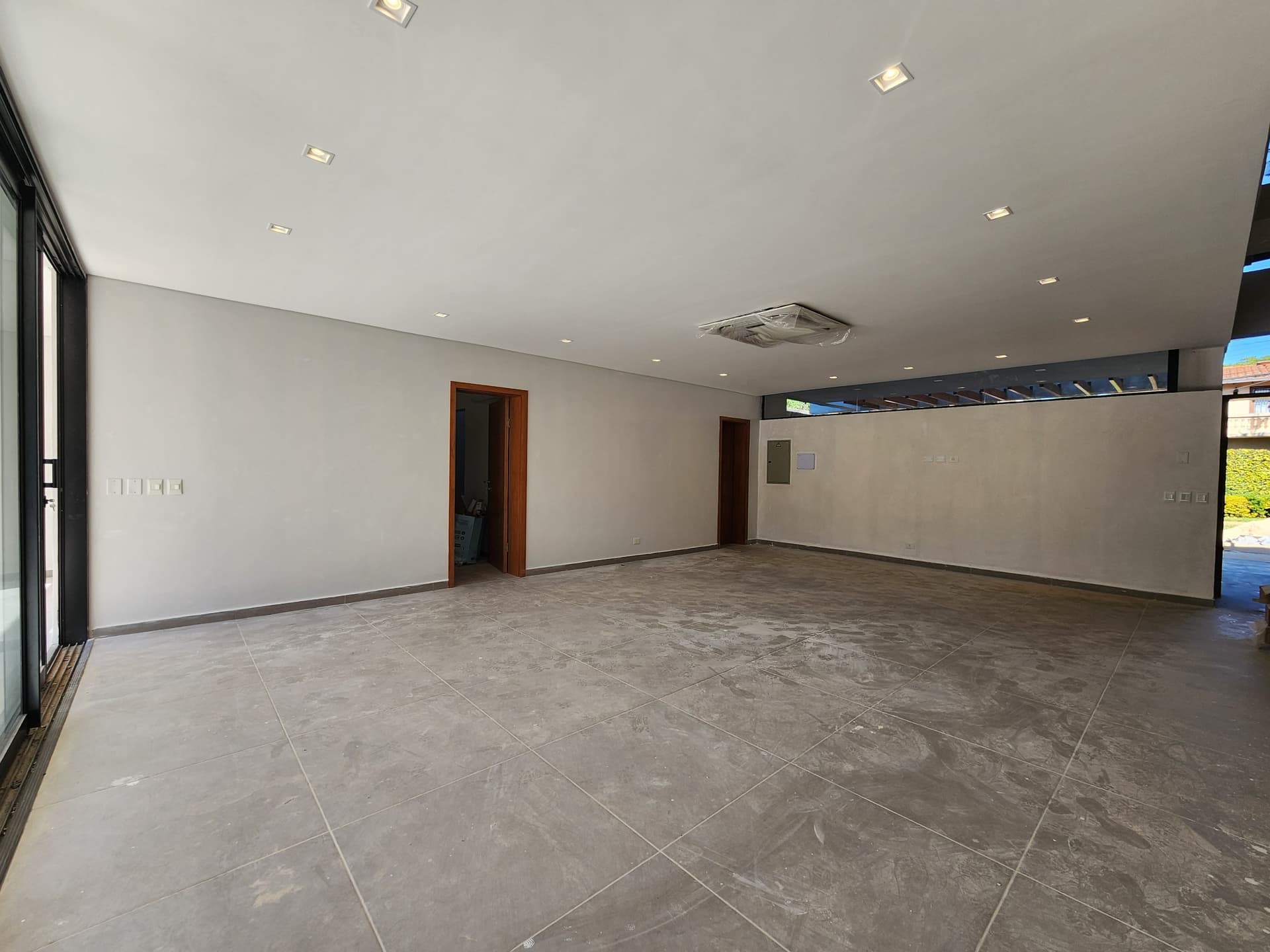 En alquiler - casa pareada de 3 suites barrio mburucuya, foto 4