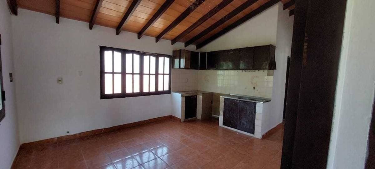 Casa a refaccionar en san antonio – ideal para inversión — foto 2