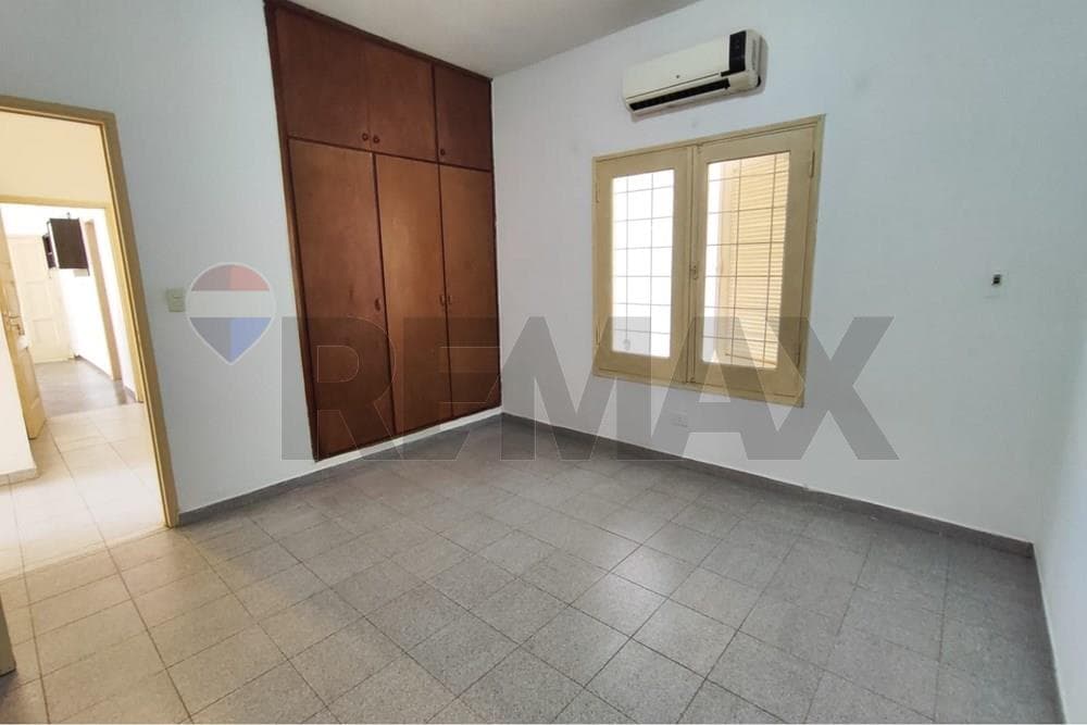 En alquiler casa para oficina o uso comercial, foto 2