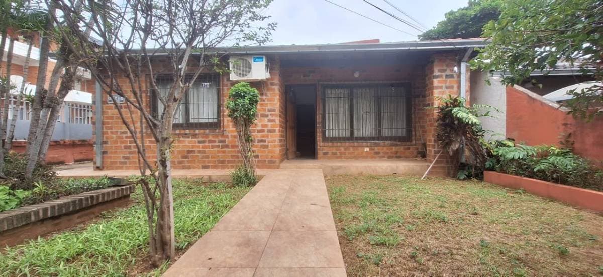 Casa semi amoblada 1 dormitorio en barrio obrero, asuncion - id 50666 — foto 1