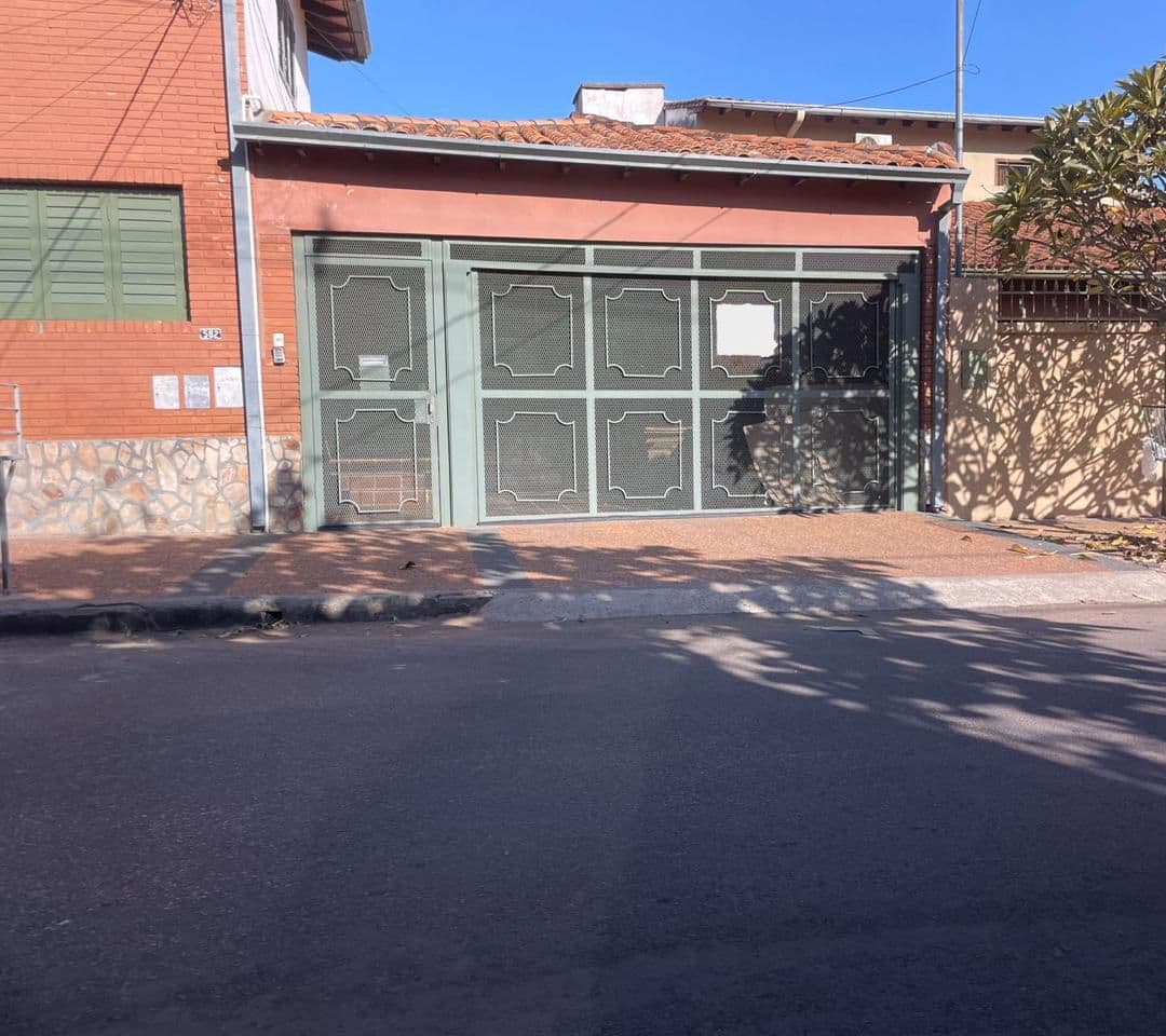En venta casa a refaccionar en Barrio Jara - Asunción