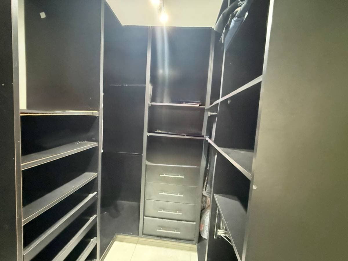 De amplia residencia de 4 habitaciones en suite . Id 45170, foto 4