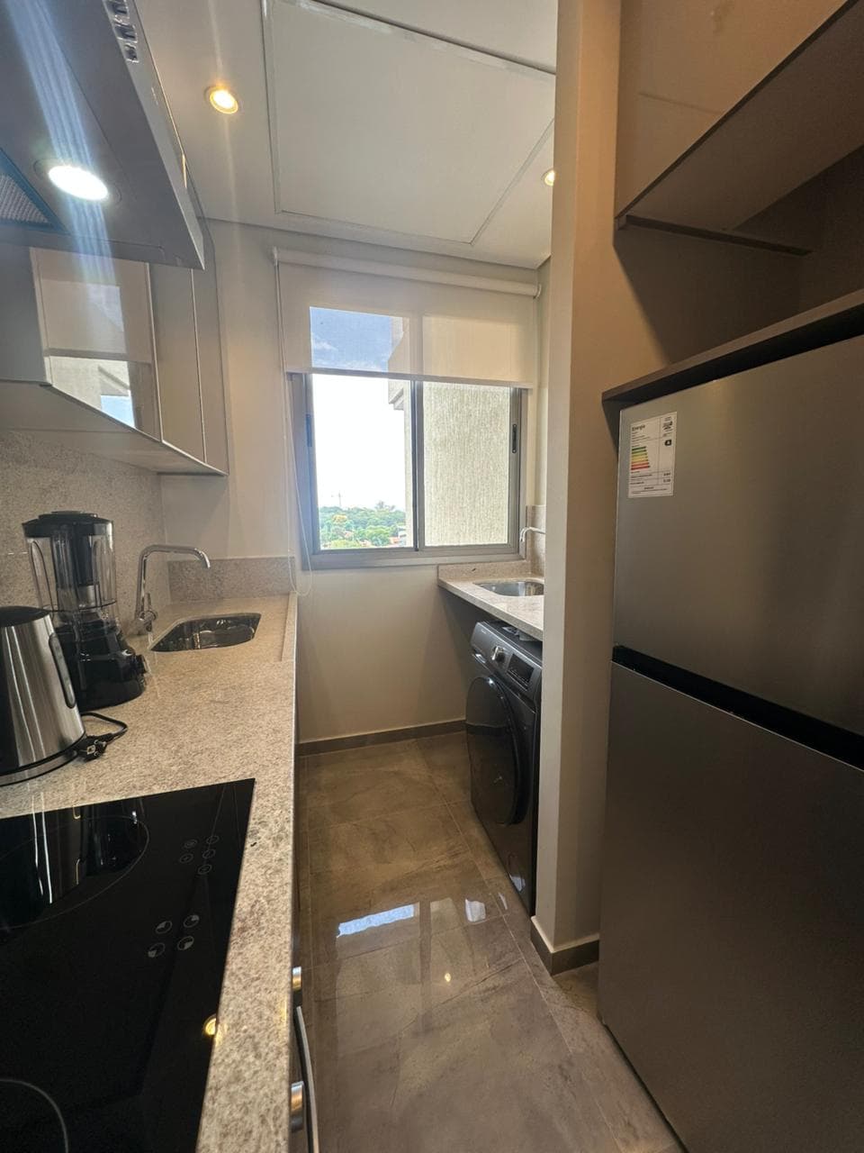 Departamento de un dormitorio amoblado Avda Molas Lopez Barrio Las Lomas — foto 5